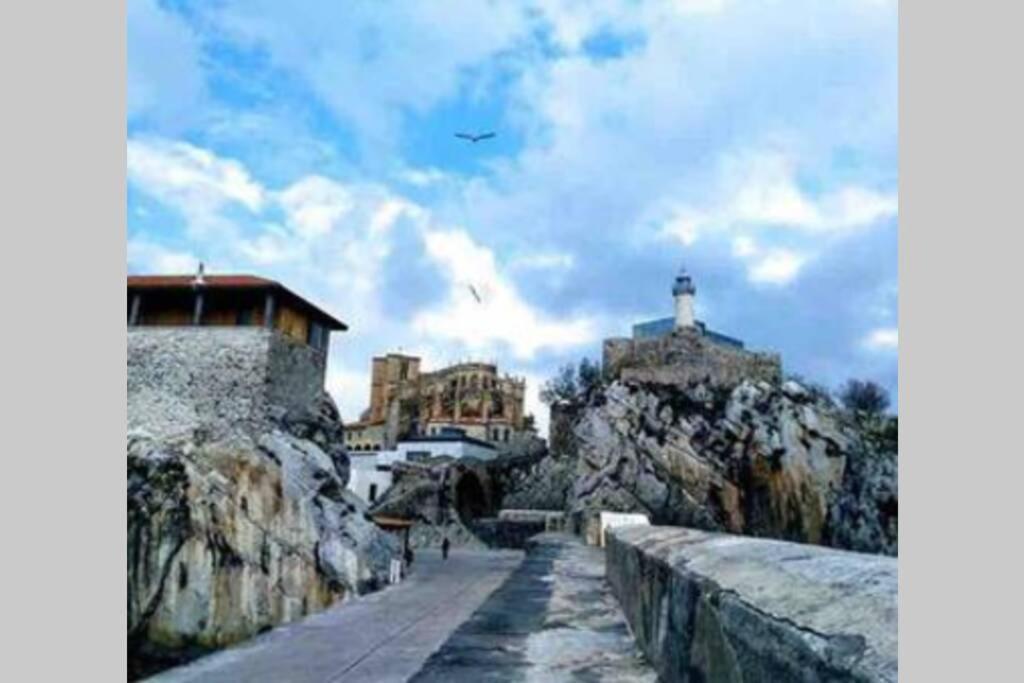 Castro Holidays - Centrico Piscina Urbanizacion Garaje Gratis Castro Urdiales Ngoại thất bức ảnh