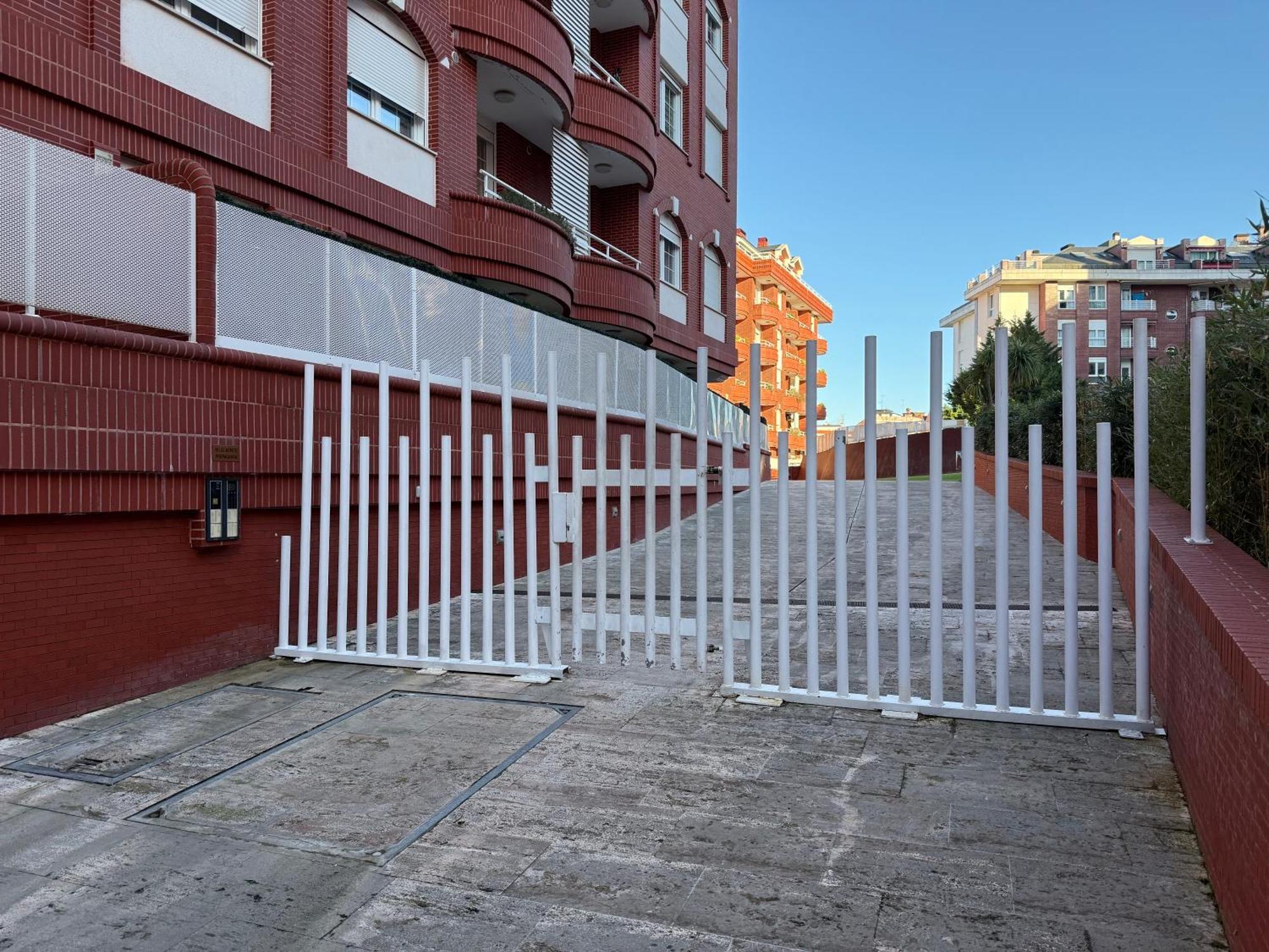 Castro Holidays - Centrico Piscina Urbanizacion Garaje Gratis Castro Urdiales Ngoại thất bức ảnh