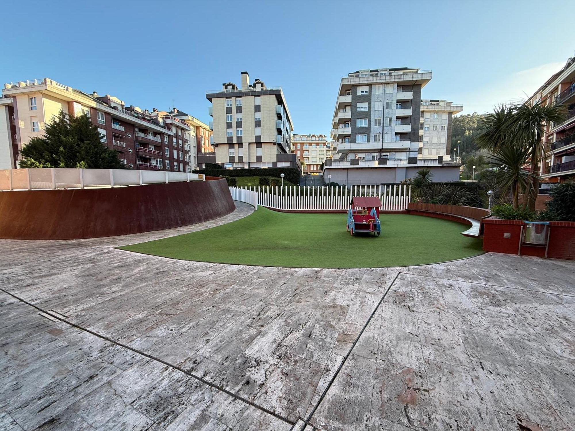 Castro Holidays - Centrico Piscina Urbanizacion Garaje Gratis Castro Urdiales Ngoại thất bức ảnh
