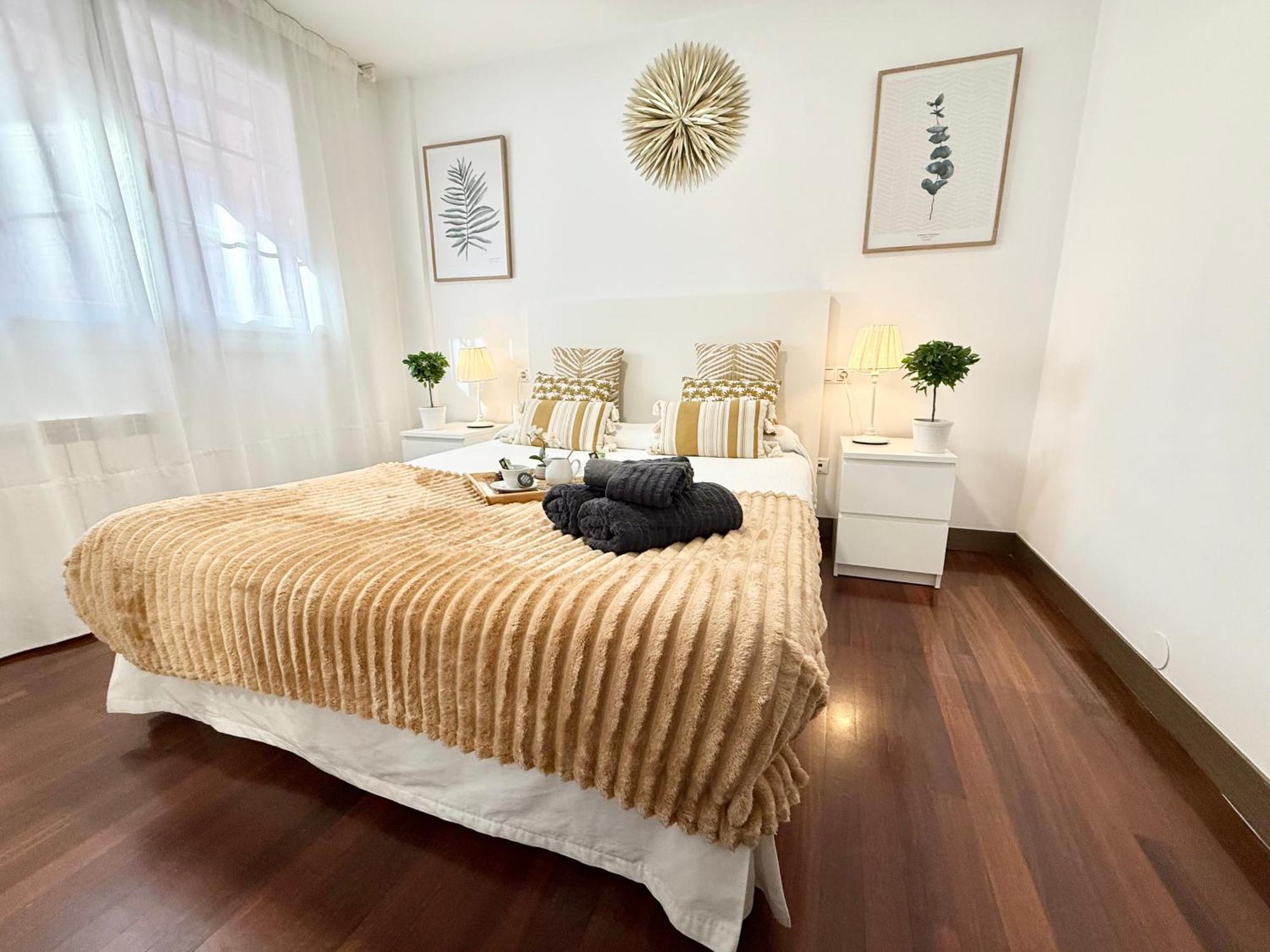 Castro Holidays - Centrico Piscina Urbanizacion Garaje Gratis Castro Urdiales Ngoại thất bức ảnh