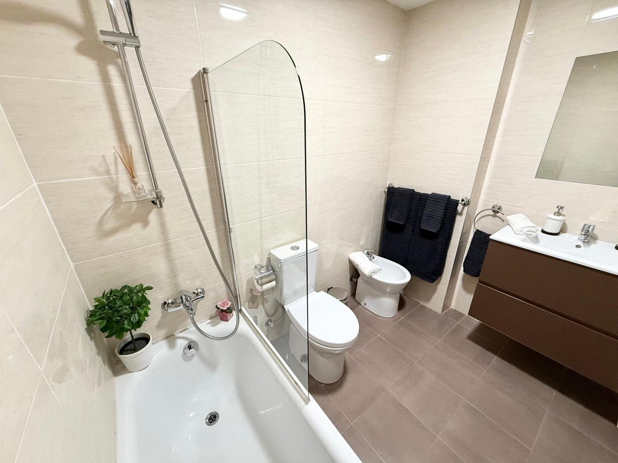 Castro Holidays - Centrico Piscina Urbanizacion Garaje Gratis Castro Urdiales Ngoại thất bức ảnh