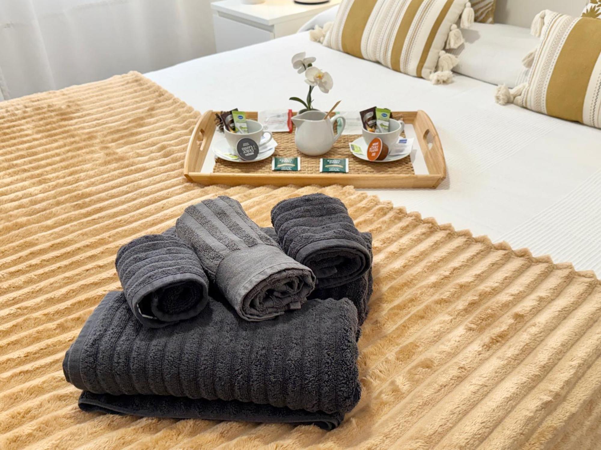 Castro Holidays - Centrico Piscina Urbanizacion Garaje Gratis Castro Urdiales Ngoại thất bức ảnh